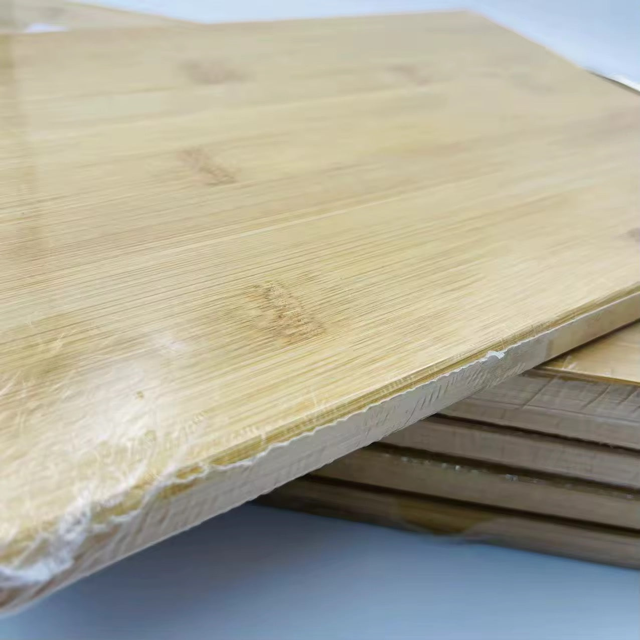 Ξύλο Κοπής Bamboo με Χερούλι – Ανθεκτική, Οικολογική & Ιδανική για Κάθε Κουζίνα