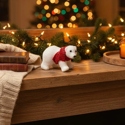 Γιορτινή Πολική Αρκούδα με Κόκκινο Φουλάρι – Χριστουγεννιάτικο Διακοσμητικό με Glitter
