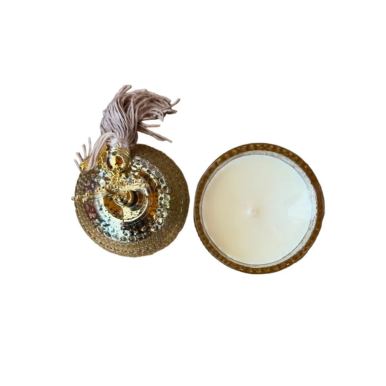 Γούρι 2026 με Αρωματικό Κερί – Χρυσή Σφαίρα με Νιφάδα & Φούντα σε Συλλεκτική Συσκευασία