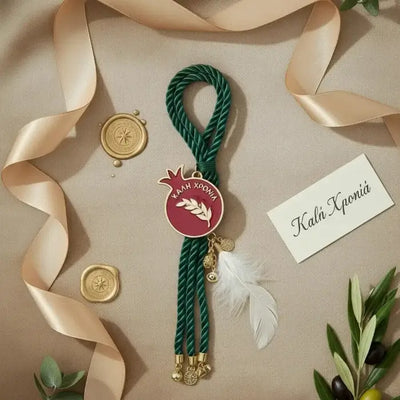 Γούρι Ρόδι 2026 – «Καλή Χρονιά» με ελιά, φτερό και φούντα