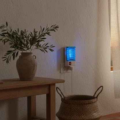 Μίνι Ηλεκτρικός Εντομοκτόνος LED – Σύγχρονος & Πρακτικός