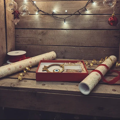 Χριστουγεννιάτικο γουρί με γυάλινη βάση και κουτι “Ρόδι & Μάτι” – Για Μια Χρονιά με Αφθονία και Προστασία