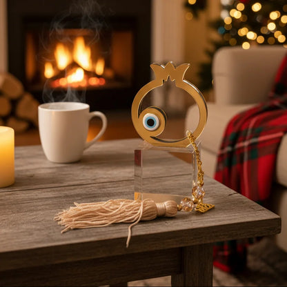 Χριστουγεννιάτικο γουρί με γυάλινη βάση και κουτι “Ρόδι & Μάτι” – Για Μια Χρονιά με Αφθονία και Προστασία