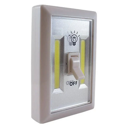 Power & Light Essentials Bundle: Πολύπριζο 4 Θέσεων, Μπαταρίες & LED Διακόπτης (4 Τεμάχια) - Worthio  #